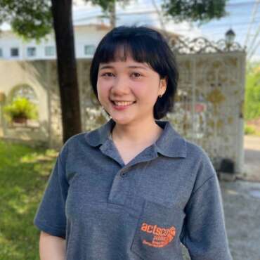 Ann<br><i>Receptionist</i>